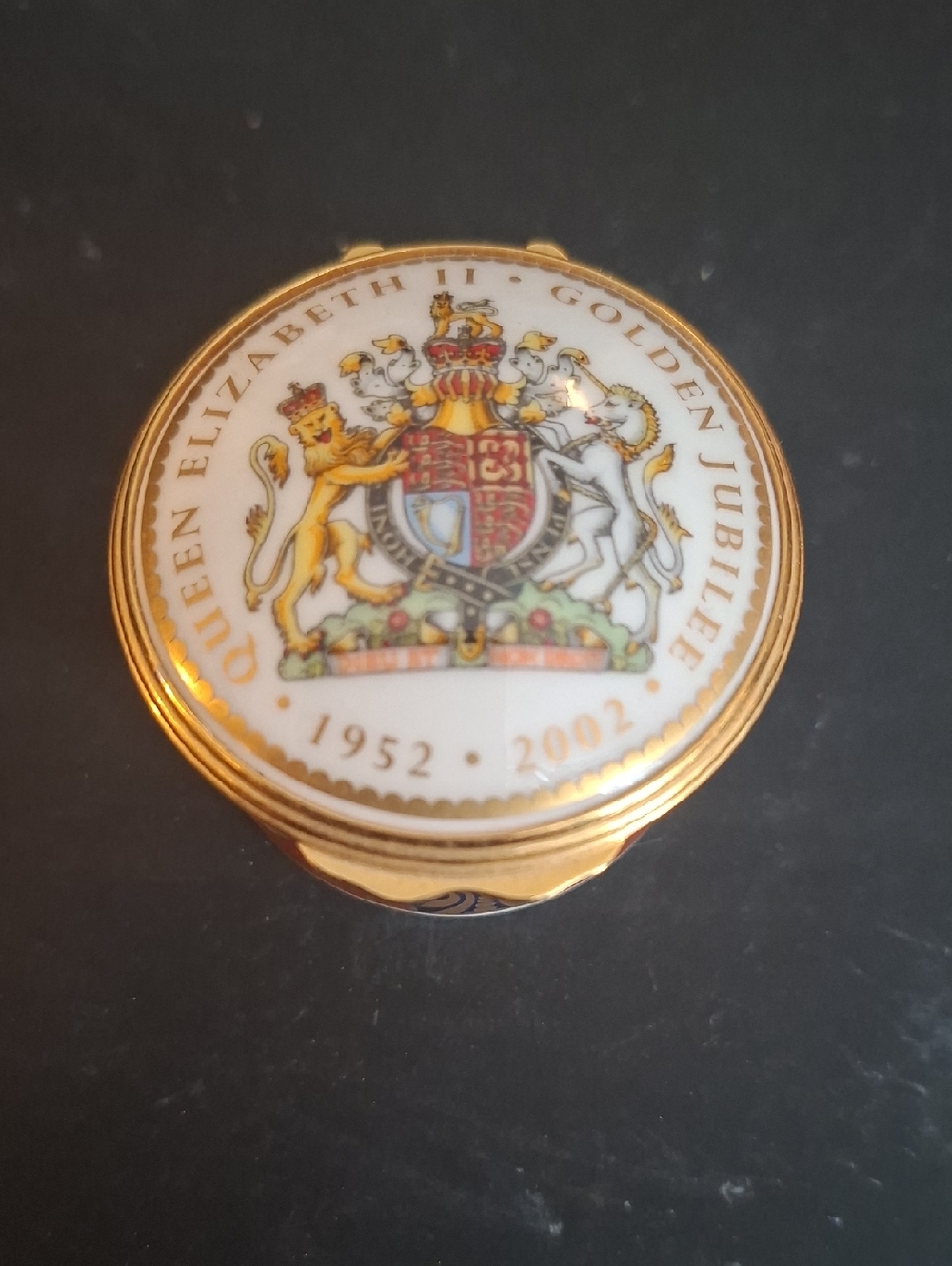 Commemorative Queen Elizabeth II Golden Jubilee Trinket Box - White & Gold